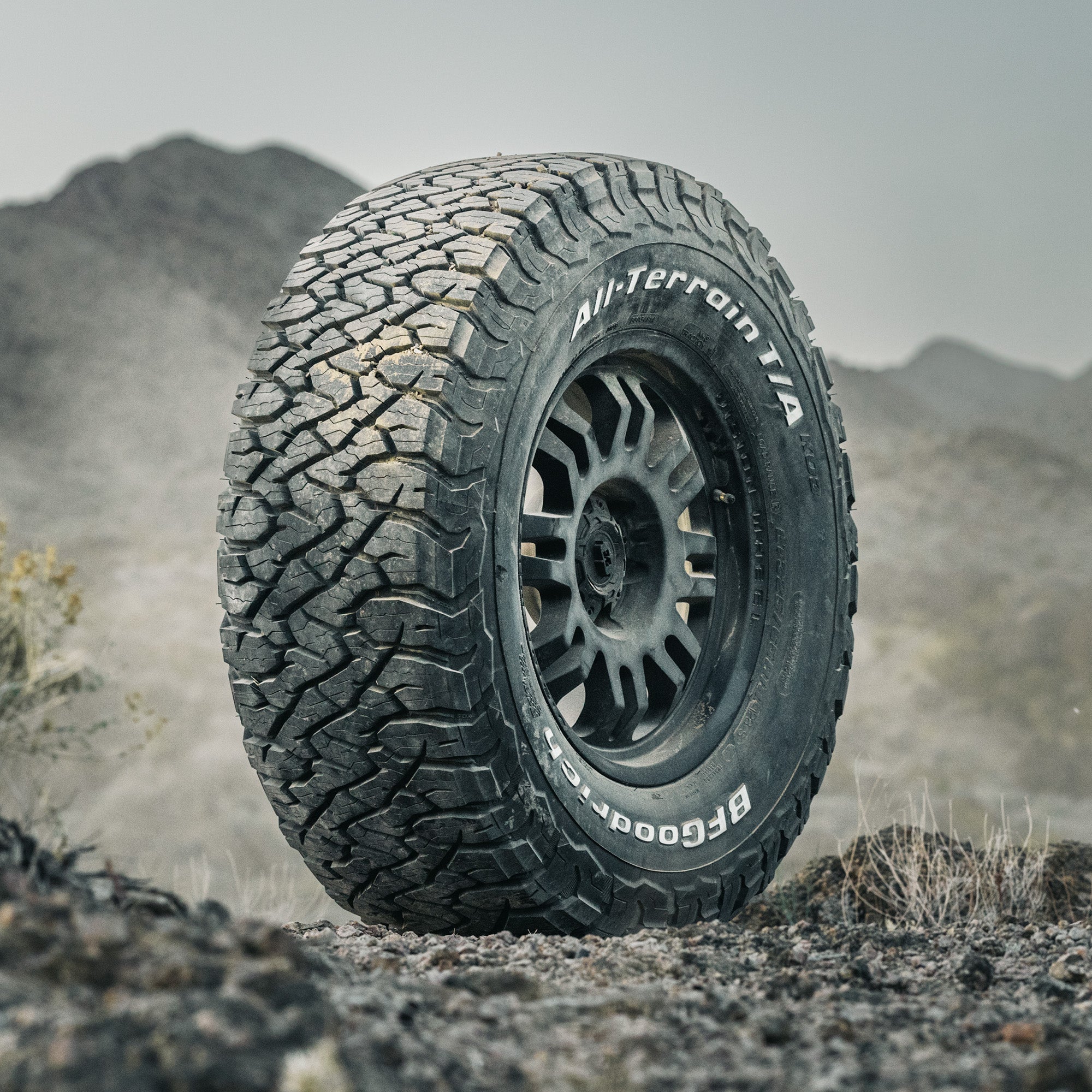 BFGoodrich All Terrain T/A KO3 265/75R16 123E