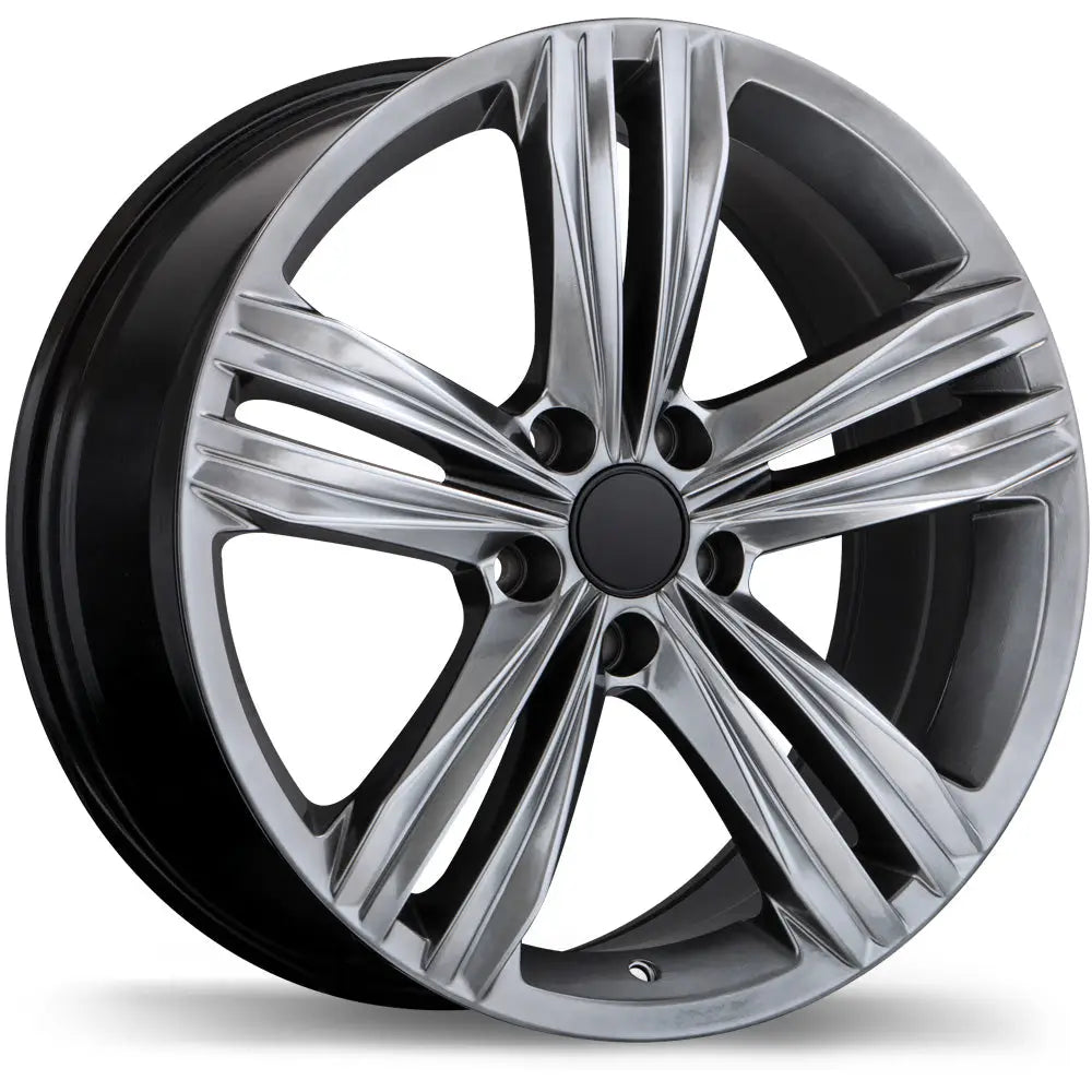 Replika R205 18X8 ET33 CB 57.1 Hyper Silver / Michelin X