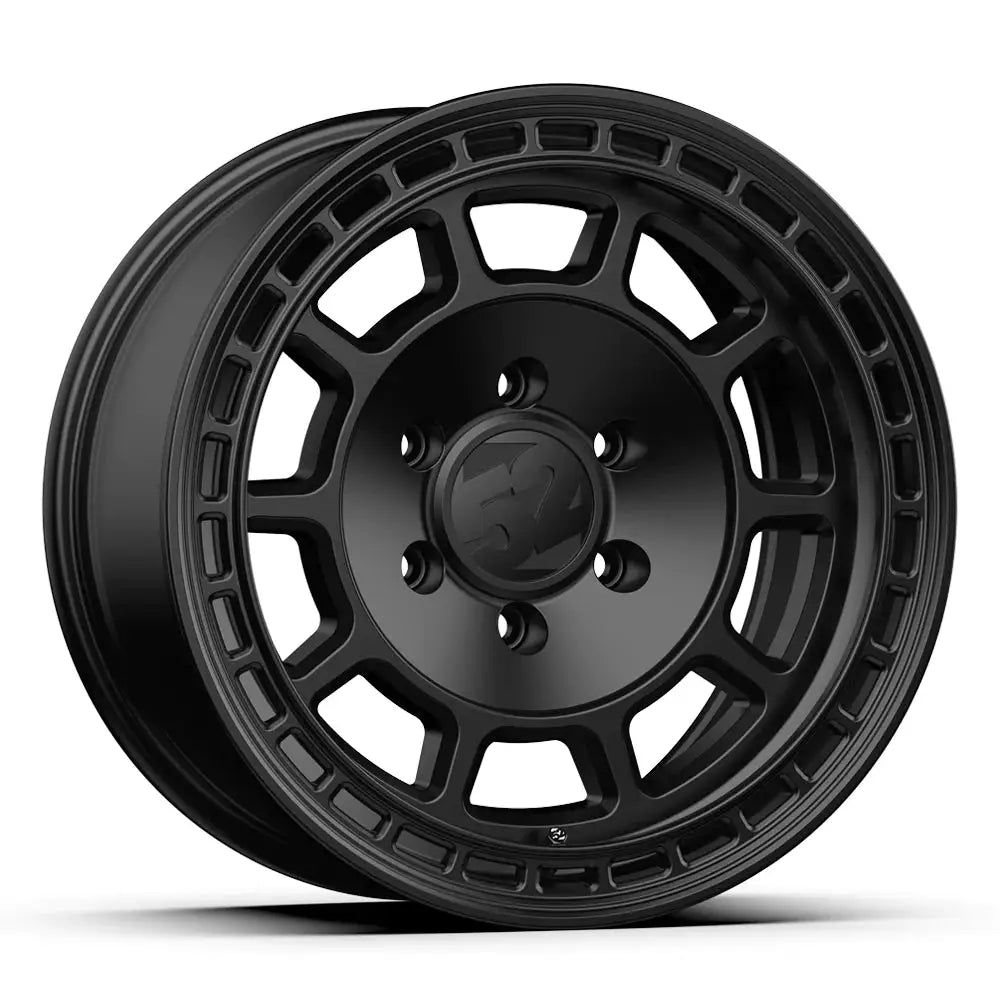 fifteen52 Traverse HD 17x8.5 6x139.7 0mm ET 106.2mm Center