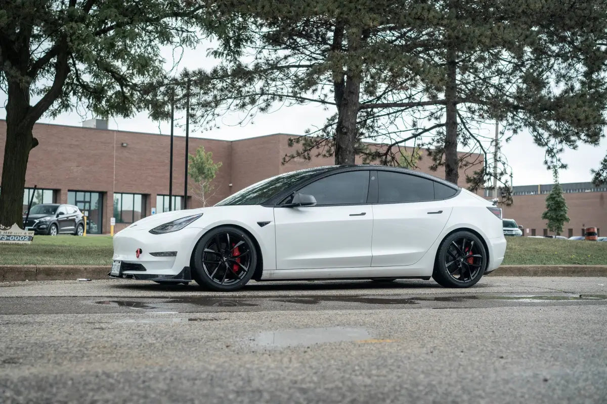 RAC TS3 18x8.5 5x114.3 + 35 71-64.1 Gloss Black Tesla Model