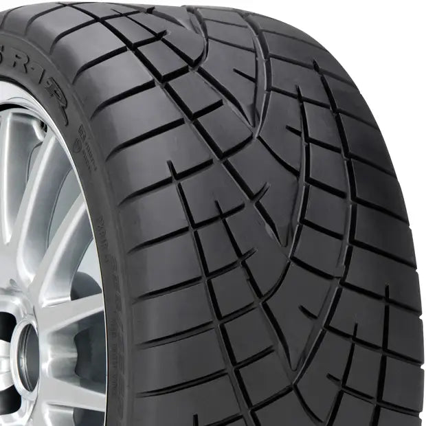 Toyo Proxes R1R 235/40R17 90W